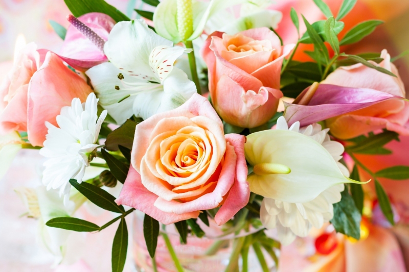 flowers-roses-pastel-bouquet