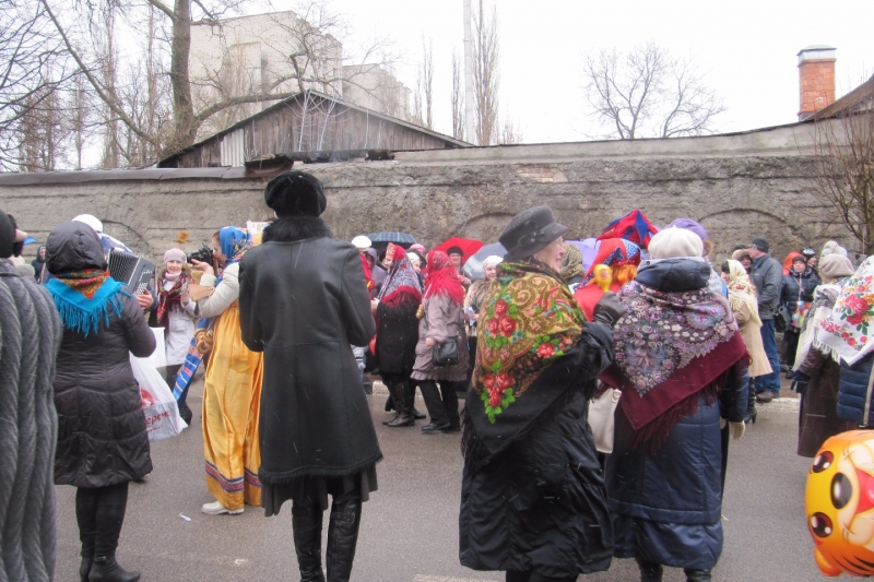 IMG_2164_хоровод на ул.Коммунаров